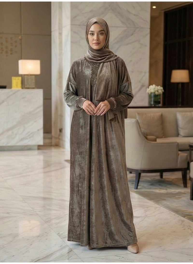 شرشف صلاة مخمل ناعم وفضفاض بصدر لامع وسحاب ذهبي أنيق - طقم صلاة مريح للنساء - بني موكا - Image 2